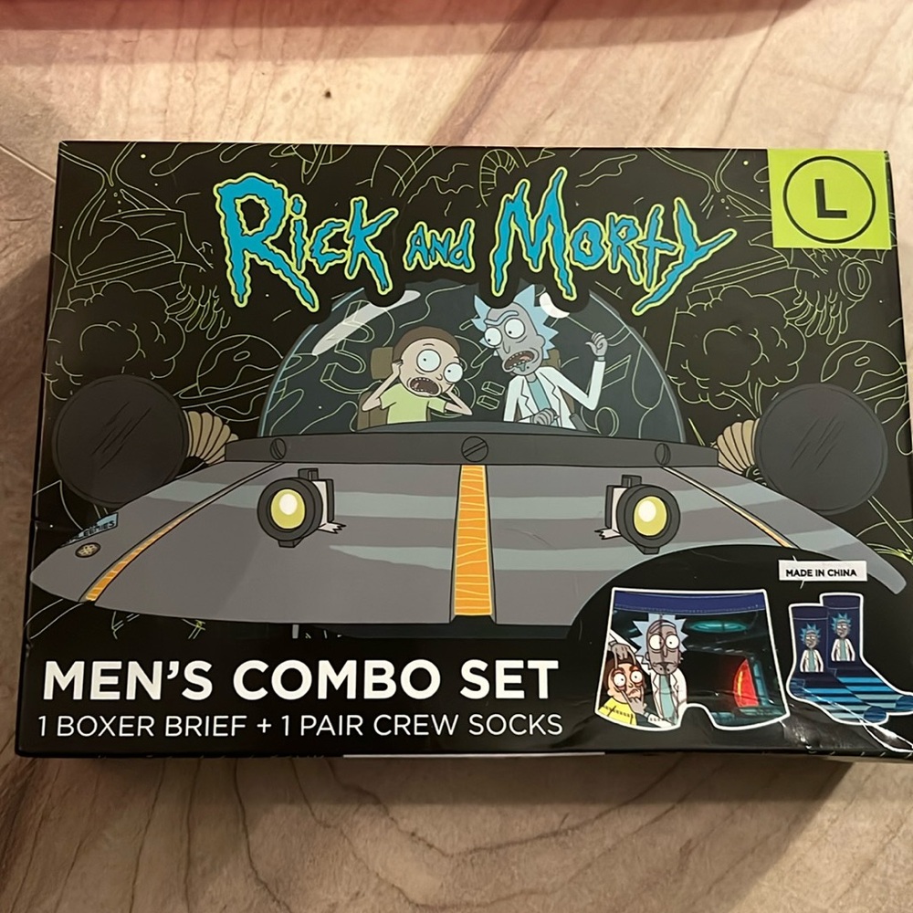 Rick and Morty men’s combo set one boxer brief one pair crew sock  Size L
